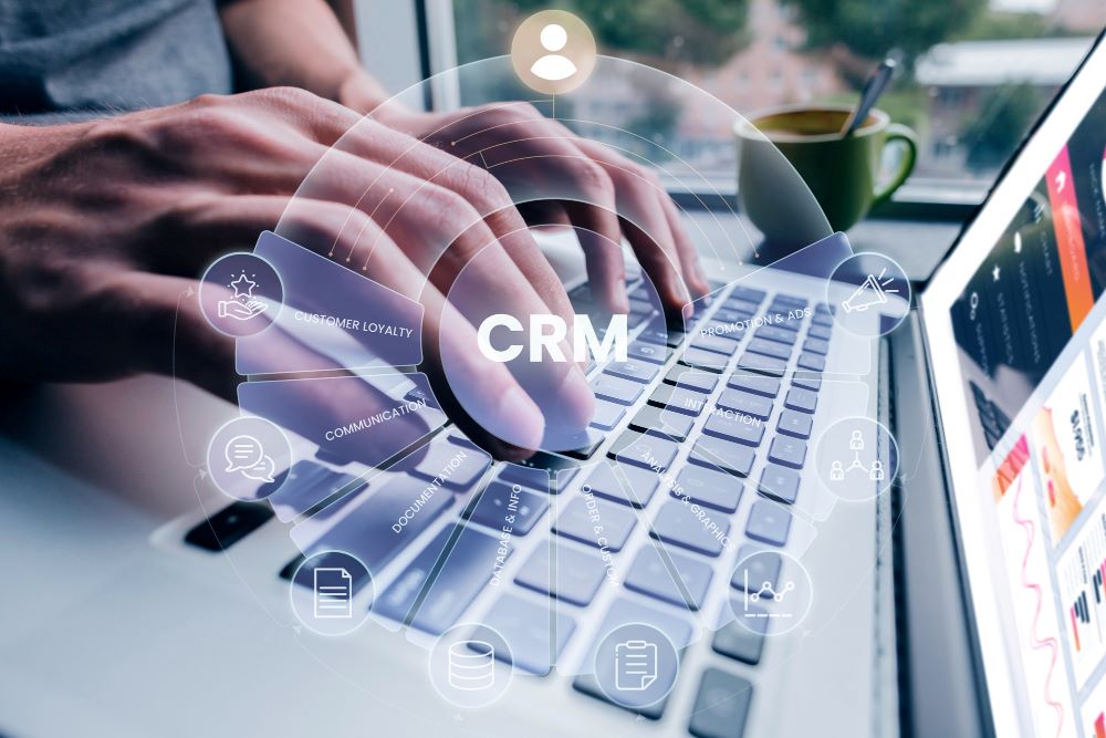 CRM et Emailing pour bâtir des relations clients plus dirables